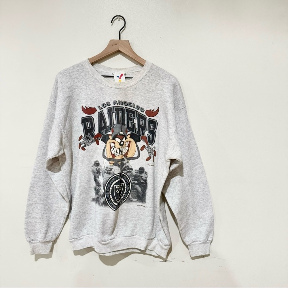 Los Angeles Raiders Tasmania Devil Loony Toons Gray Sweater size XL VINTAGE